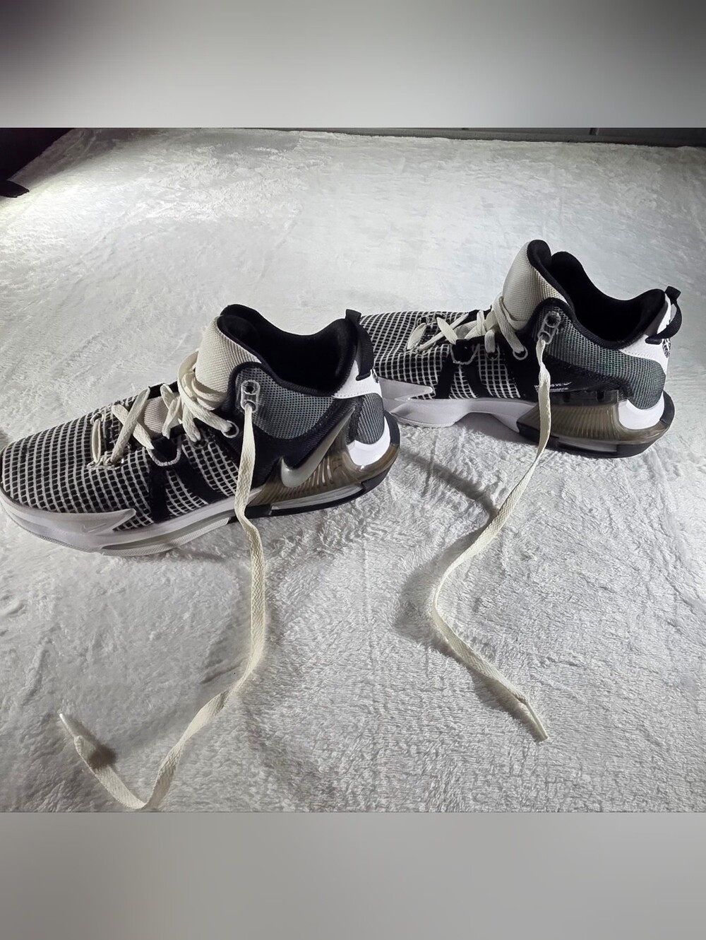 Nike LeBron Witness 7 White/Black/Gray Men’s Low Top Sneakers DM1123-100 - 0138